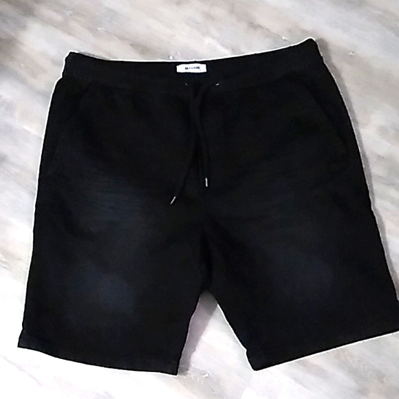 Men's black Only & Sons shorts - Picture 1 of 3